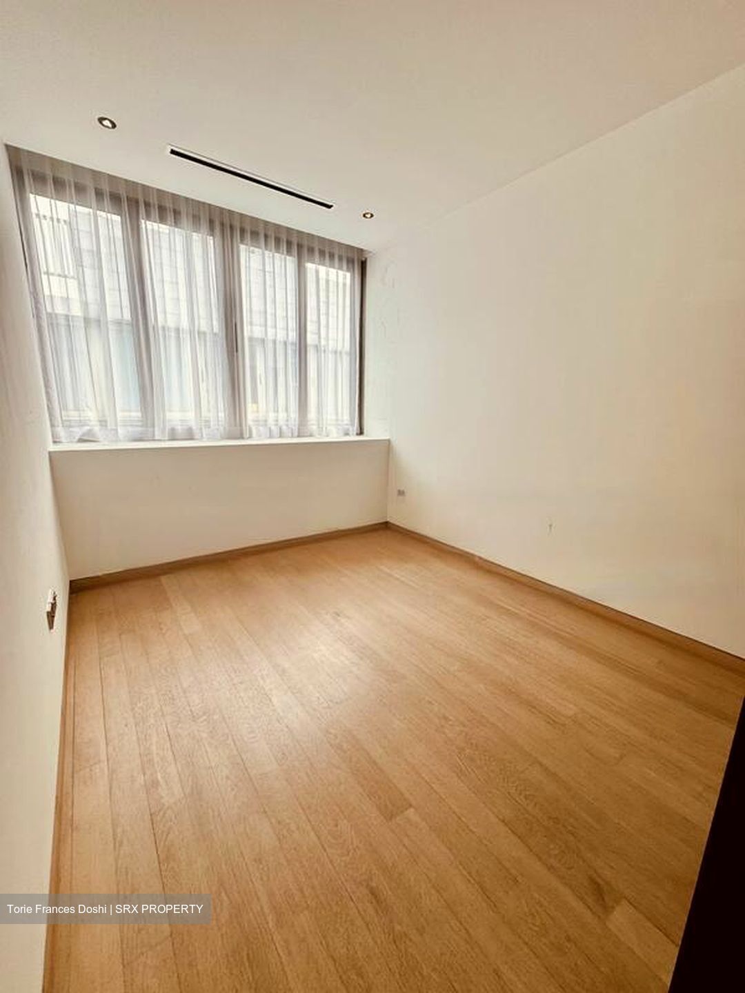 Stevens Road (D10), Terrace #466622531